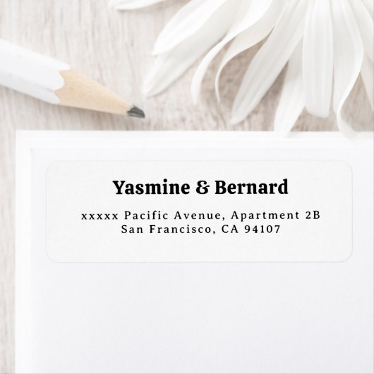 Étiquette Elegant Simple White Wedding Return Address (En situation)