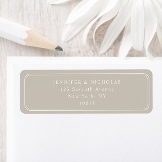 Étiquette Elegant Taupe Wedding Return Address (En situation)