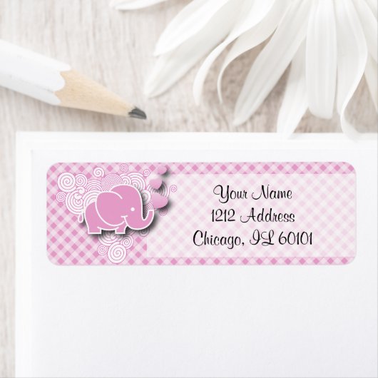 Étiquette Eléphant de bébé rose et blanc (En situation)