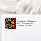 Étiquette Empreinte de léopard élégant et accent rouge (En situation)