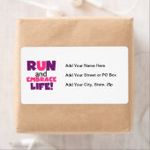 Étiquette Exécuter Embrasser la vie rose pourpre (En situation)