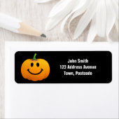 Étiquette Face Citrouille d'Halloween (En situation)