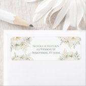 Étiquette Faire-part de mariage à fleurs blanches (En situation)