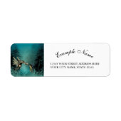 Étiquette Fée mignonne avec dragon à vapeur dans une forêt d (Devant)