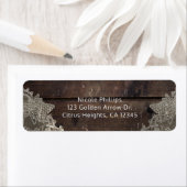 Étiquette Fenêtre de grange en bois rustique illumine le pay (En situation)