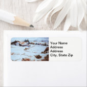 Étiquette Ferme d'hiver, grange, jardin couvert de neige pay (En situation)