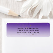 Étiquette Fête de mariage Purple & Gold Modern Glam (En situation)