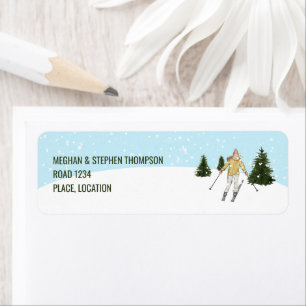 Étiquette Fille à l'aquarelle faisant du ski sur les pentes