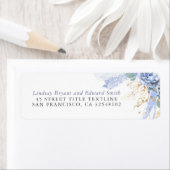 Étiquette Fleurs Bleu Poussiéreux et Élégance de Feuillage D (En situation)