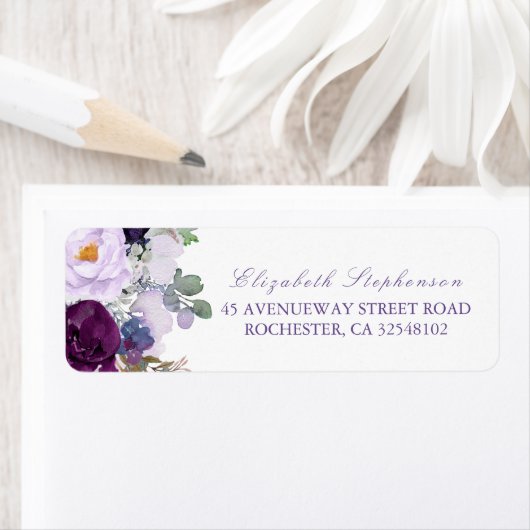 Étiquette Fleurs d'aquarelle violette (En situation)