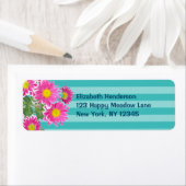 Étiquette Fleurs de marguerite rose fraîche sur bandes Turqu (En situation)