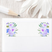 Étiquette fleurs pourpres aquarelles (En situation)