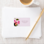 Étiquette Fleurs Roses Design moderne Art Floral Adresse (En situation)