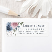 Étiquette Floral Dusty Blue Rose Script Adresse de retour (En situation)