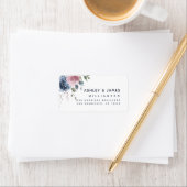 Étiquette Floral Dusty Blue Rose Script Adresse de retour (En situation)