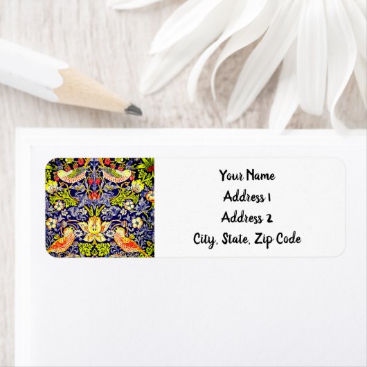 Étiquette Fraise Thief Oiseaux William Morris (En situation)