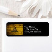 Étiquette Gadsden Flag on Old Wood (En situation)