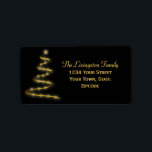 Étiquette Gold Christmas Tree Black Holiday Retour<br><div class="desc">Ces étiquettes d'adresse de retour présentent un design simple mais élégant avec un sapin de Noël stylisé en ruban doré et des étoiles sur un arrière - plan noir. Une façon idéale d'ajouter du style à vos envois de vacances.</div>