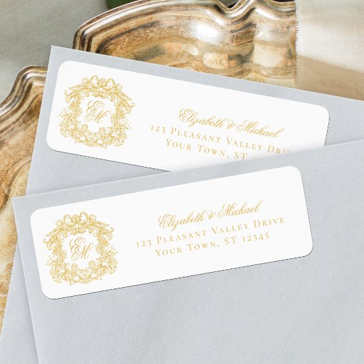 Étiquette Gold Monogram Crest Wedding Return Address