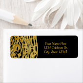 Étiquette Golden Glam Cheetah Print Exotic Party Invitation (En situation)