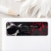 Étiquette Gothic Red & Black Rose Elegant Return Address (En situation)