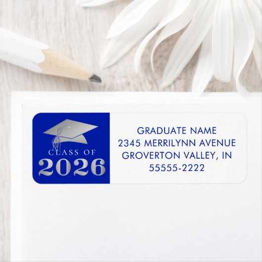 Étiquette Graduation 2025 Royal Blue Faux Silver (En situation)