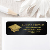 Étiquette Graduation simple Black and Gold personnalisée (En situation)