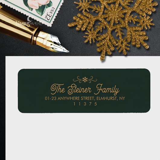Étiquette Green and Gold Snowflake Winter Address Label