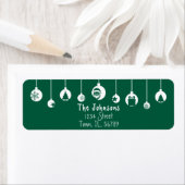 Étiquette Green Hanging Ornament Return Address Label (En situation)