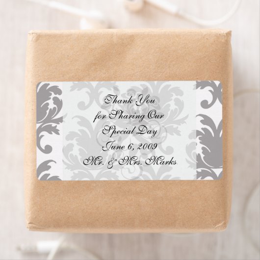 Étiquette grey baroque damask (En situation)