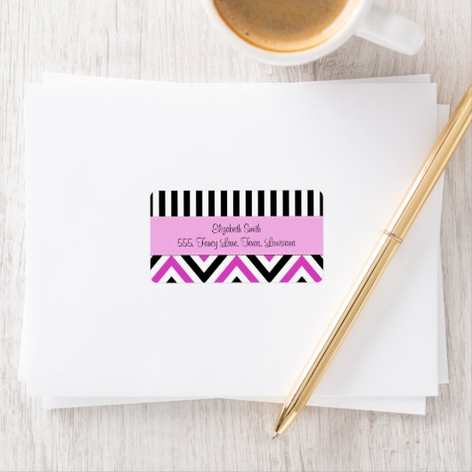 Étiquette Grilles, Lignes, Zigzag, Chevron, Noir, Rose (En situation)