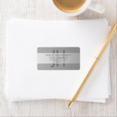 Étiquette Gris dégradé | Adresse de retour monogramme (En situation)