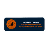 Étiquette Halloween Black Wicked Witch Flying Orange Moon (Devant)