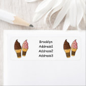Étiquette Illustration du cône de crème glacée (En situation)