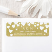 Étiquette initiales avec coeur d'amour sur faux mariage or (En situation)