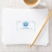 Étiquette Invitation avec confettis pour fête couronne bleue (En situation)