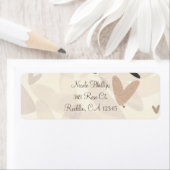 Étiquette Invitation chic pour douche de mariée avec coeurs (En situation)