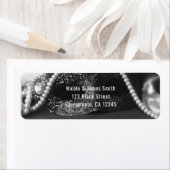 Étiquette Invitation Masque & Perles Mascarade Noir & Blanc (En situation)