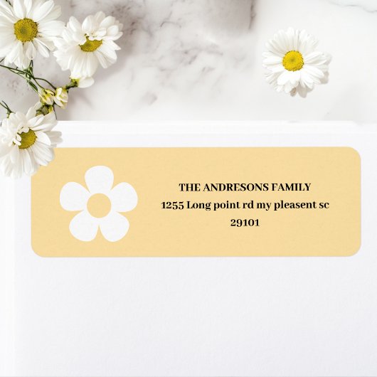 Étiquette Jaune Daisy Joyeux Anniversaire | Fête Florale