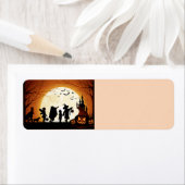 Étiquette Joyeux Halloween Silhouette enfants (En situation)