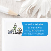 Étiquette Joyeux joli dessin de trois robots trio (En situation)