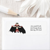 Étiquette Joyeux Vampire d'Halloween (En situation)