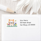 Étiquette Kitten dans le jardin (En situation)