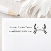 Étiquette "La chasse est terminée" Antler Rustic Mariage Cus (En situation)