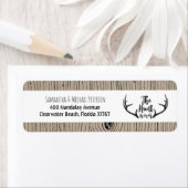 Étiquette "La chasse est terminée" Rustic Antler Barnwood Ma (En situation)