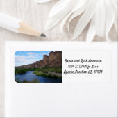 Étiquette Lac pittoresque du Saguaro (En situation)