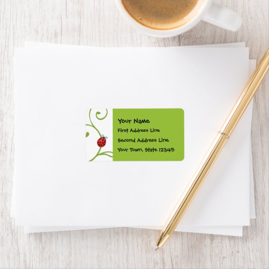 Étiquette Ladybug sur la vigne (En situation)