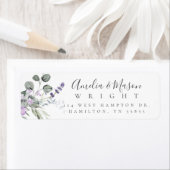 Étiquette Lavender Botanical Elegant Script Return Address  (En situation)