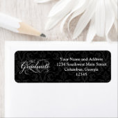 Étiquette Le Gradué, Élégant Noir (En situation)
