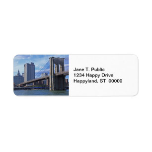 Étiquette L'East River : Pont de Brooklyn et bâtiment